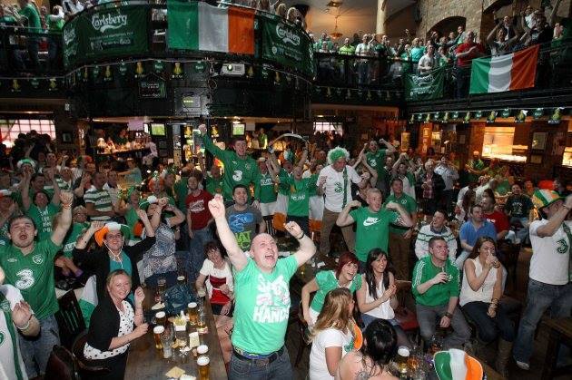 Ireland v France, Submarine Bar, Crumlin, 2009