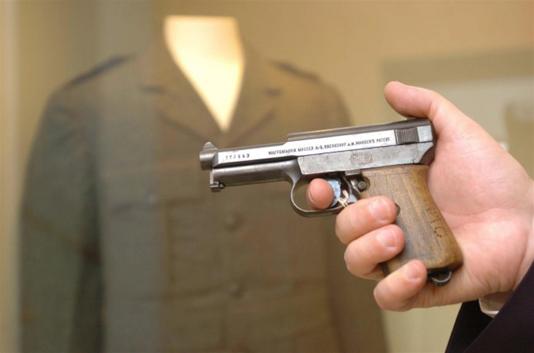 A Mauser model 1911 automatic pistol which belonged to Michael Collins.