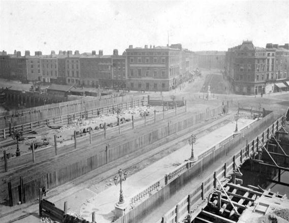 O'Connell Bridge under construction, 1879